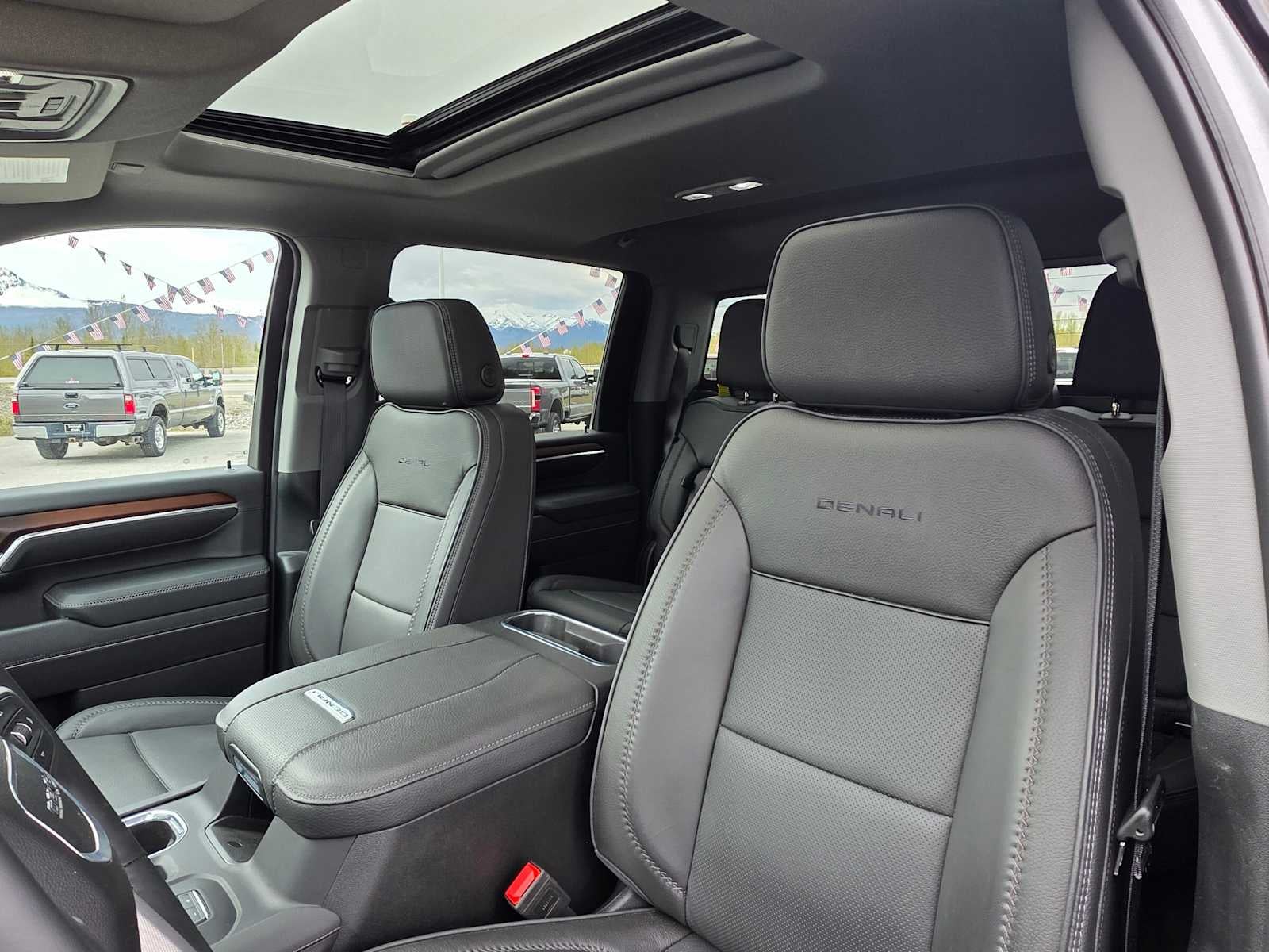 2025 GMC Sierra 3500HD Denali
