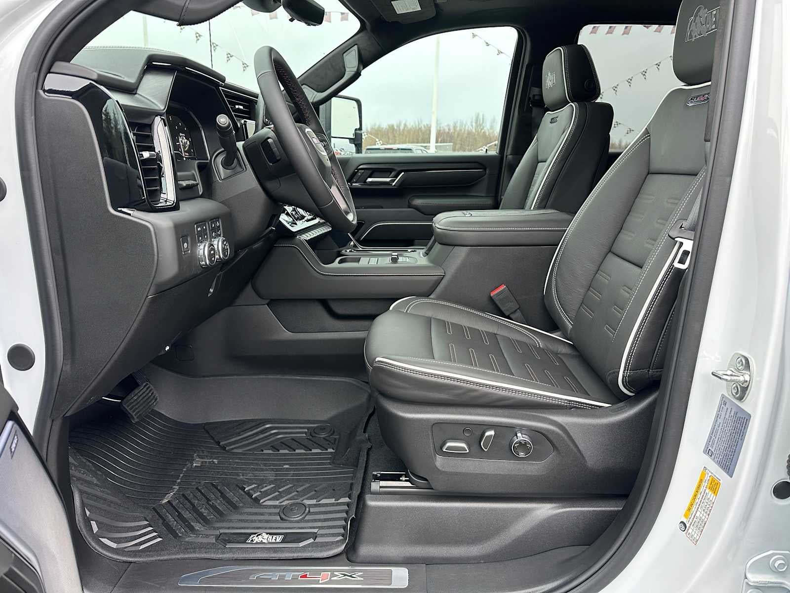 2025 GMC Sierra 2500HD AT4X