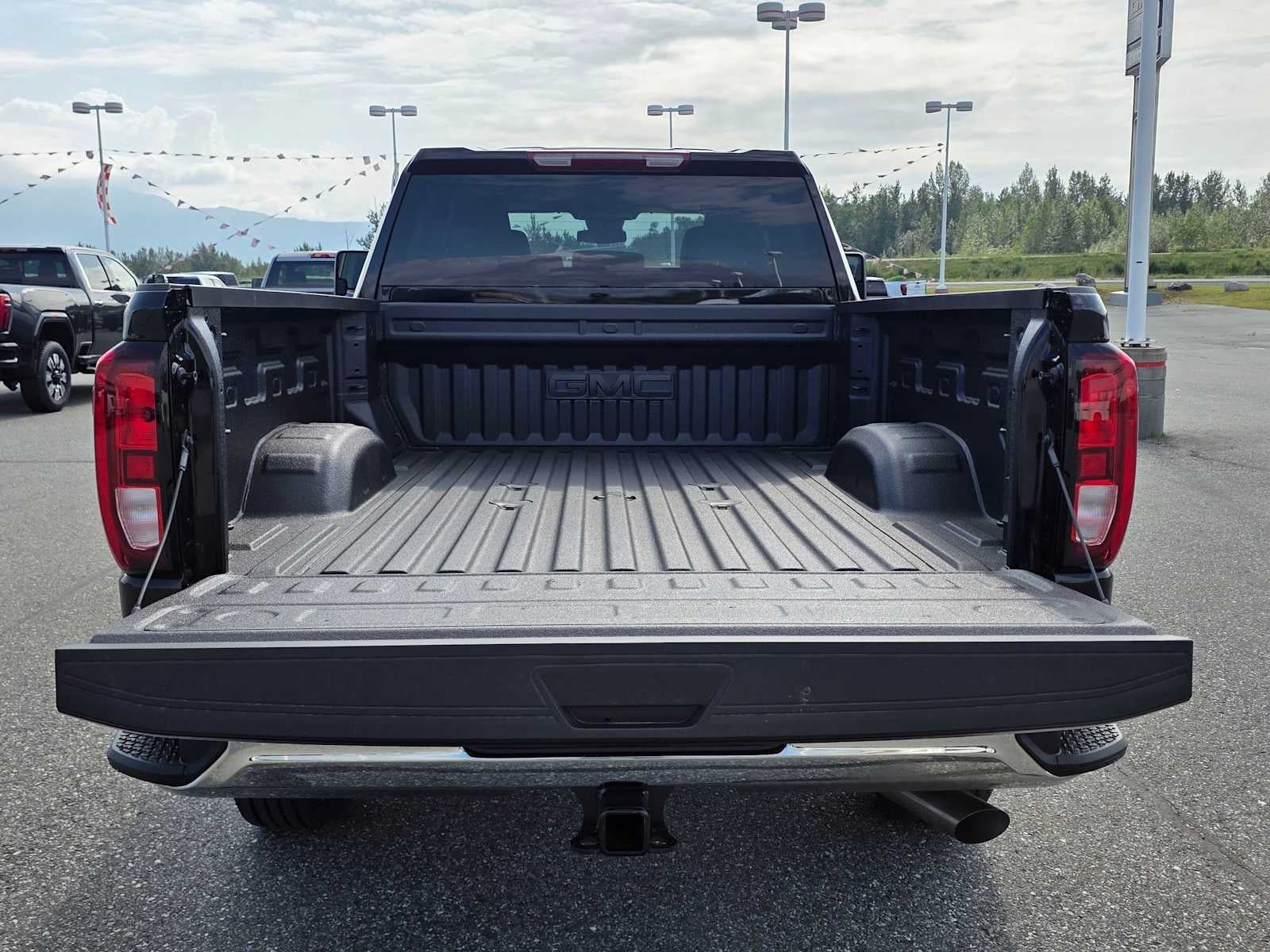 2026 GMC Sierra 2500HD SLE