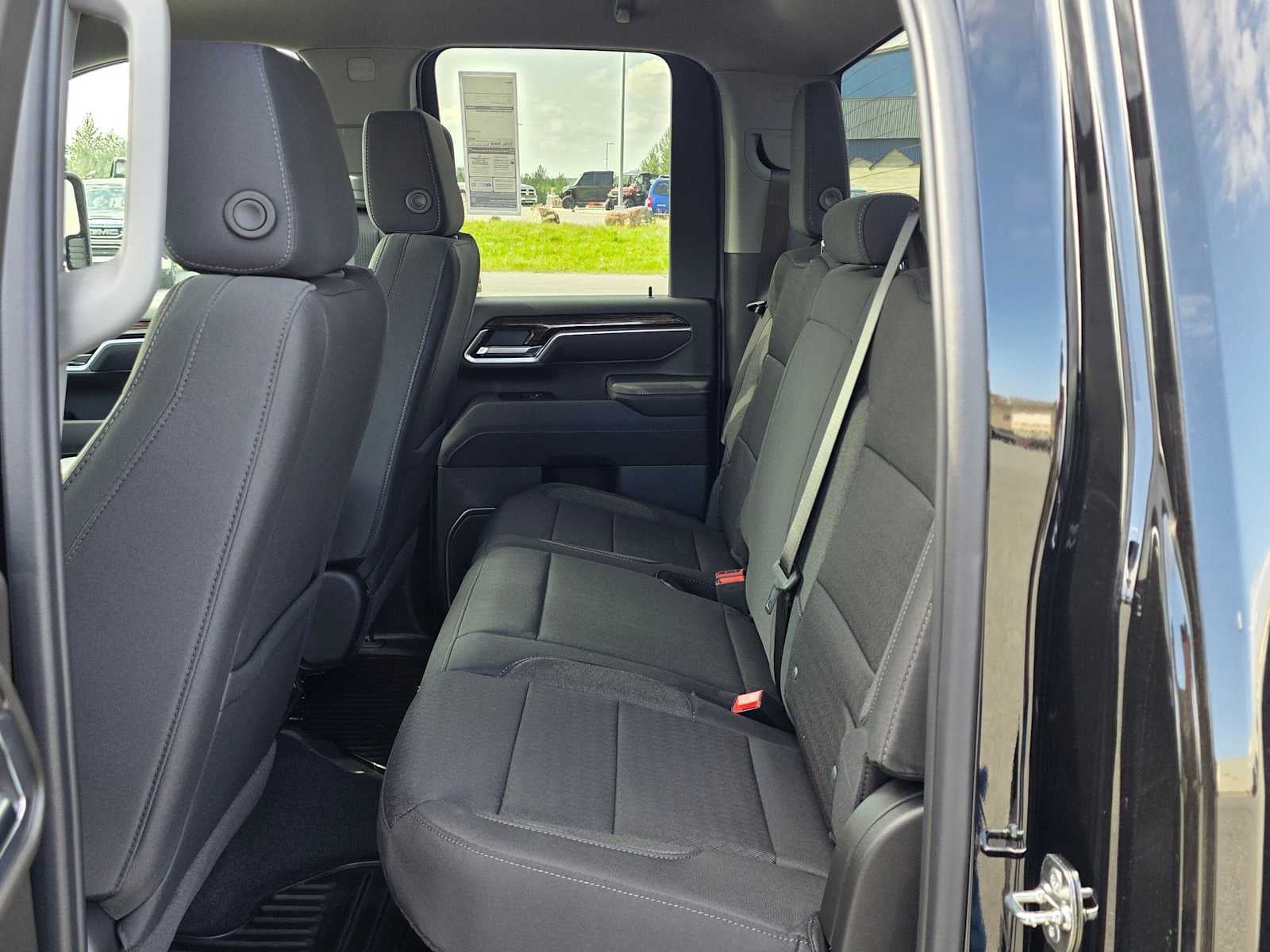 2026 GMC Sierra 2500HD SLE