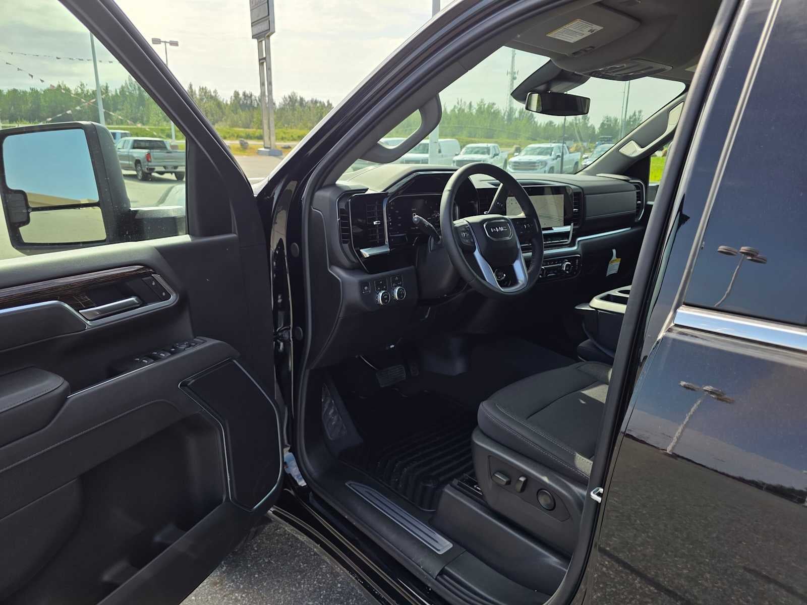 2026 GMC Sierra 2500HD SLE