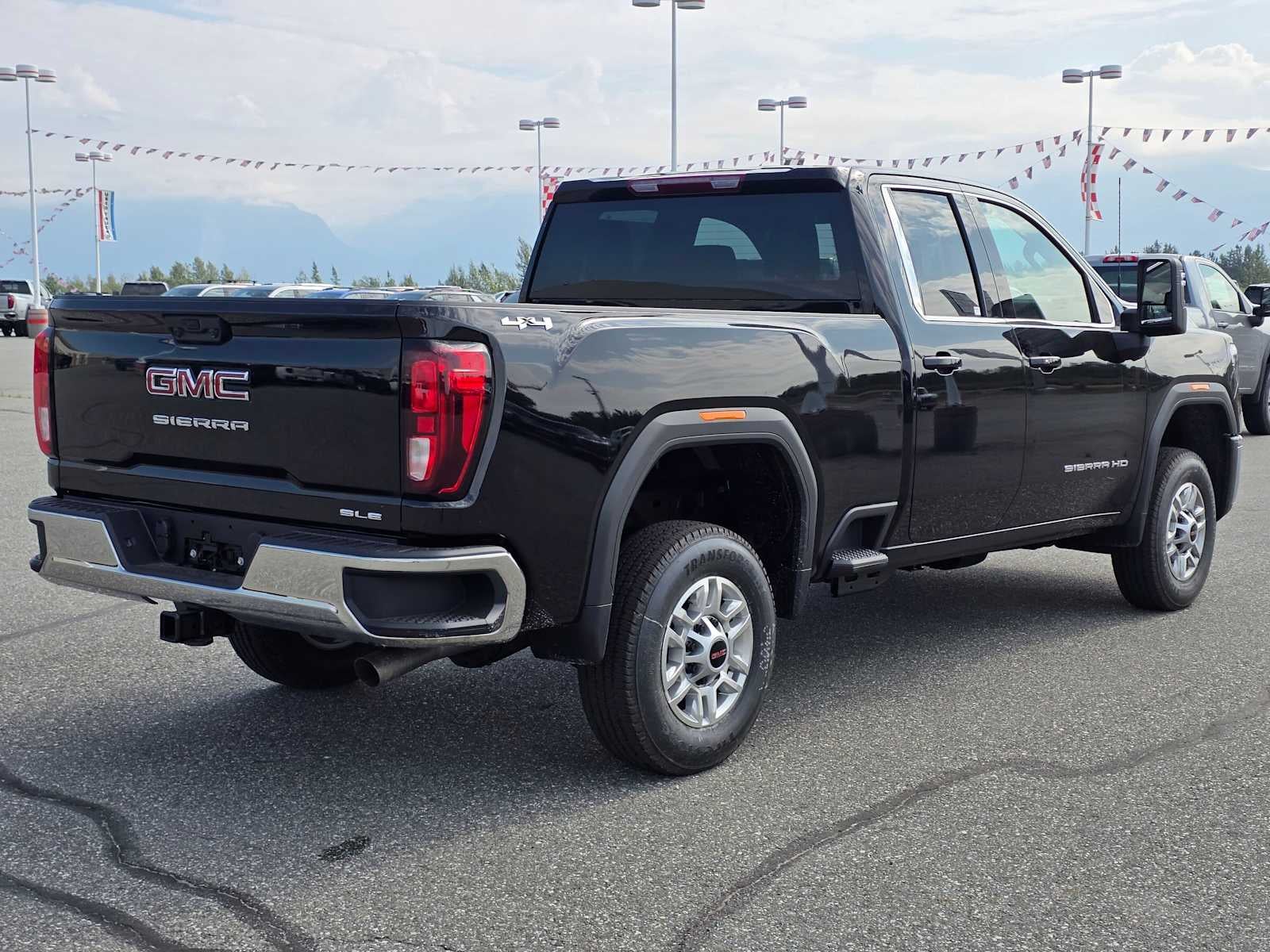 2026 GMC Sierra 2500HD SLE
