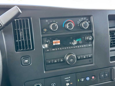 2025 GMC Savana Base