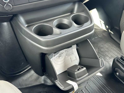 2025 GMC Savana Base