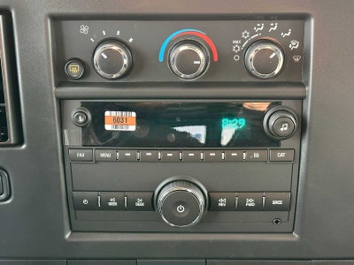 2025 GMC Savana Base