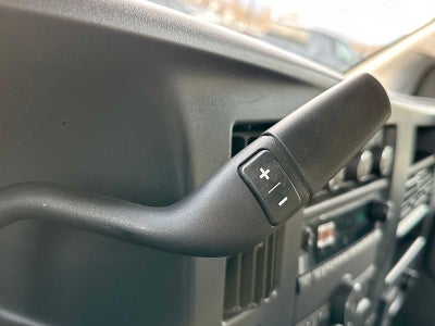 2025 GMC Savana Base