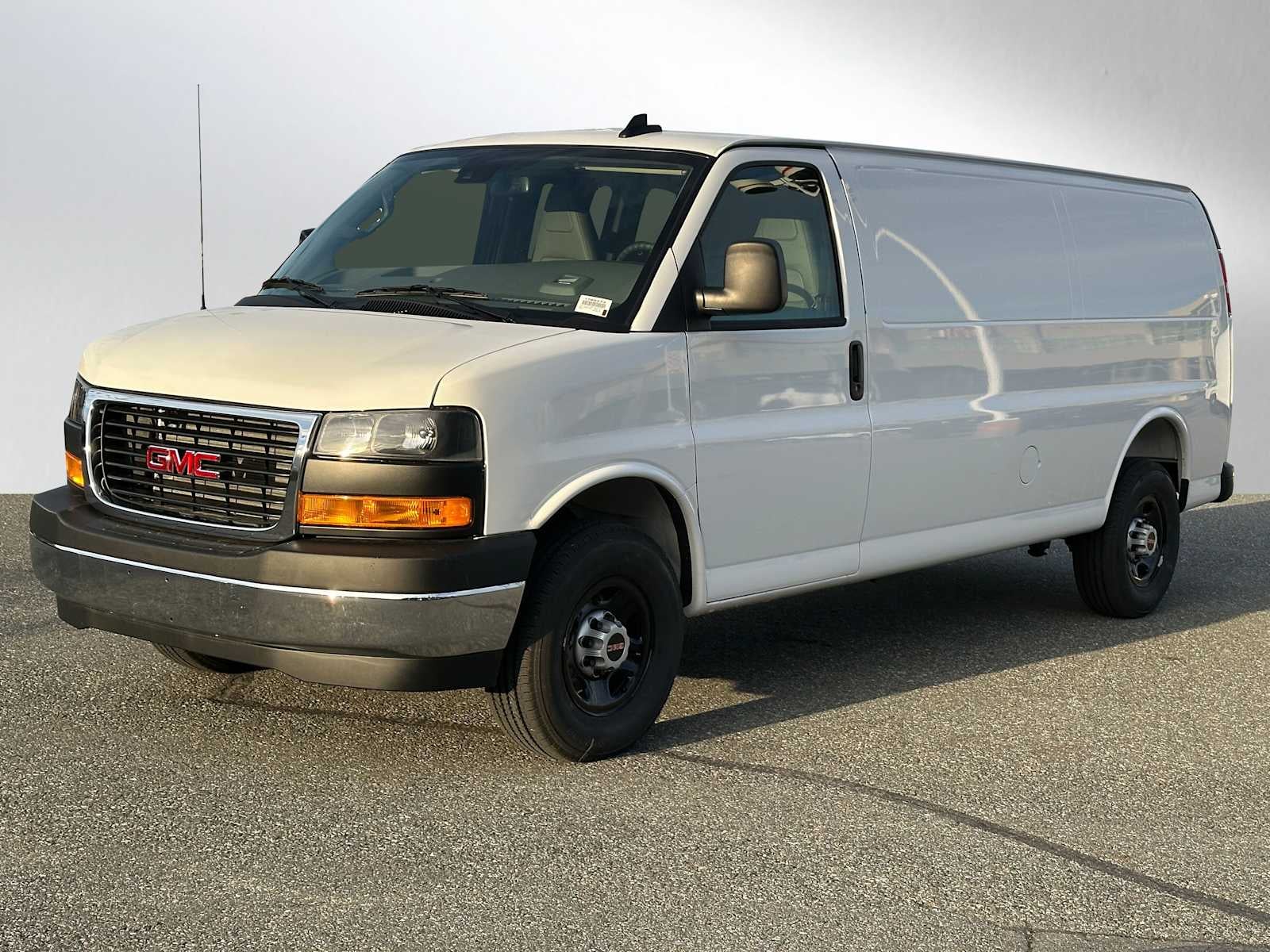 2025 GMC Savana Base