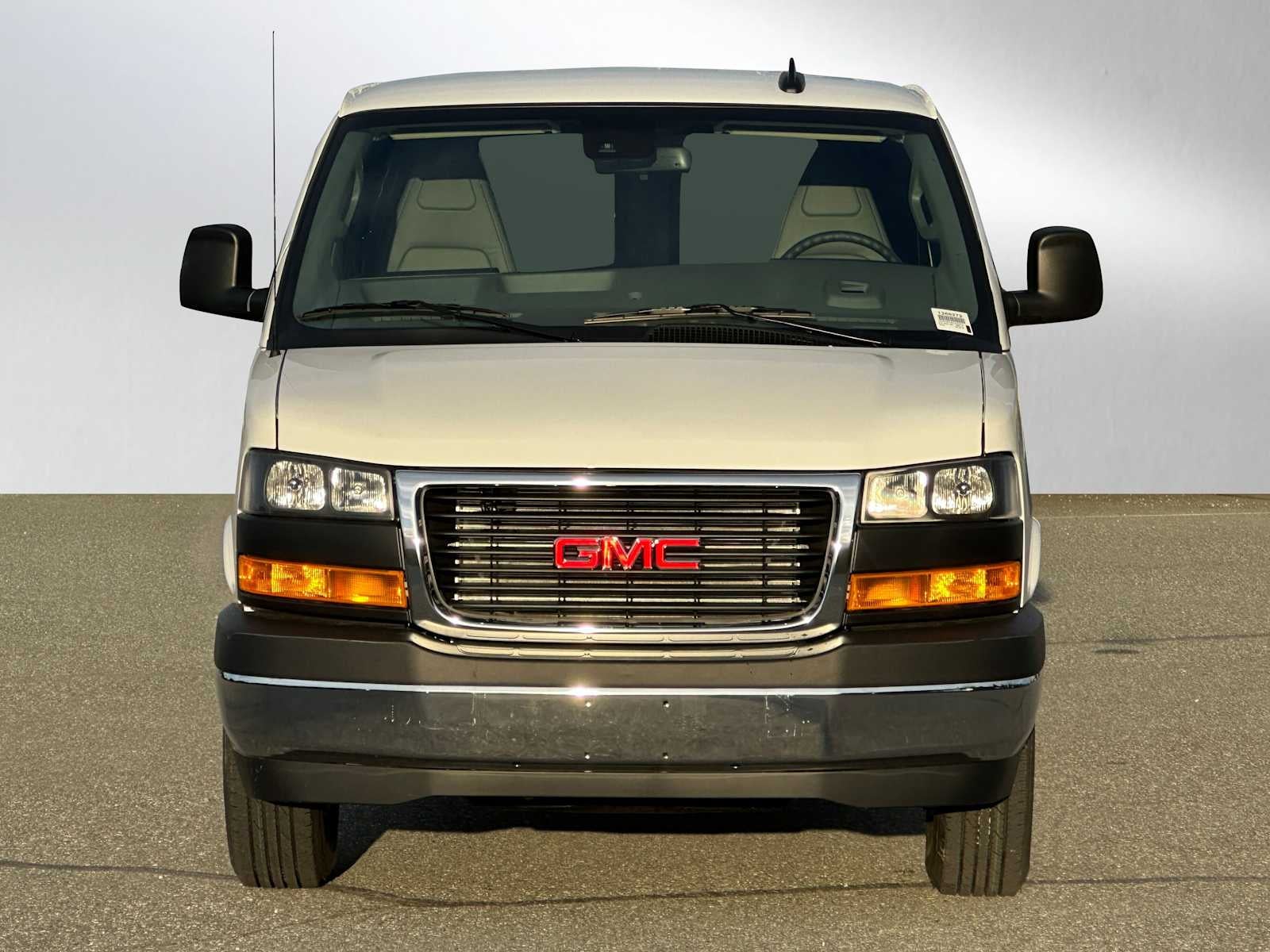 2025 GMC Savana Base
