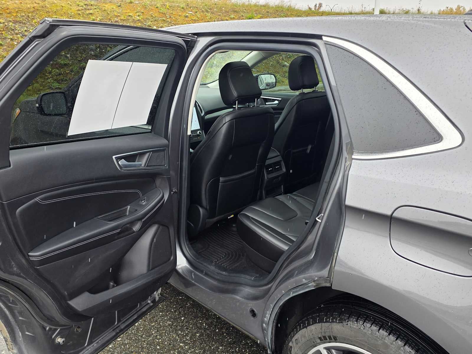 2021 Ford Edge Titanium