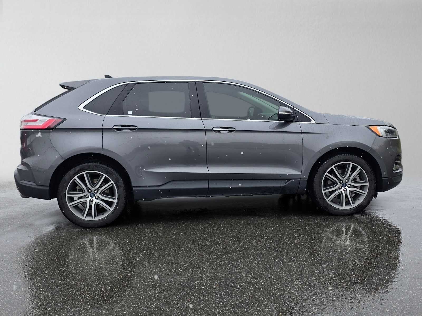 2021 Ford Edge Titanium