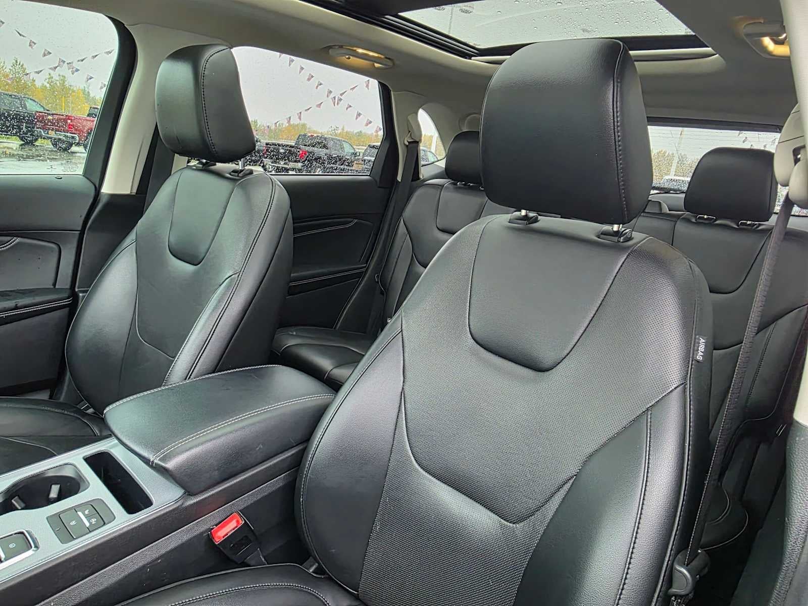 2021 Ford Edge Titanium