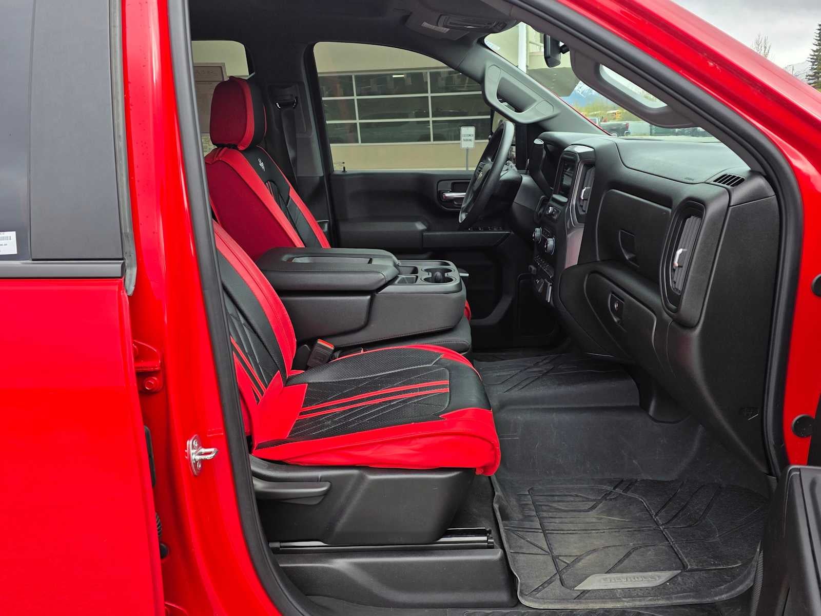 2024 Chevrolet Silverado 2500HD Custom