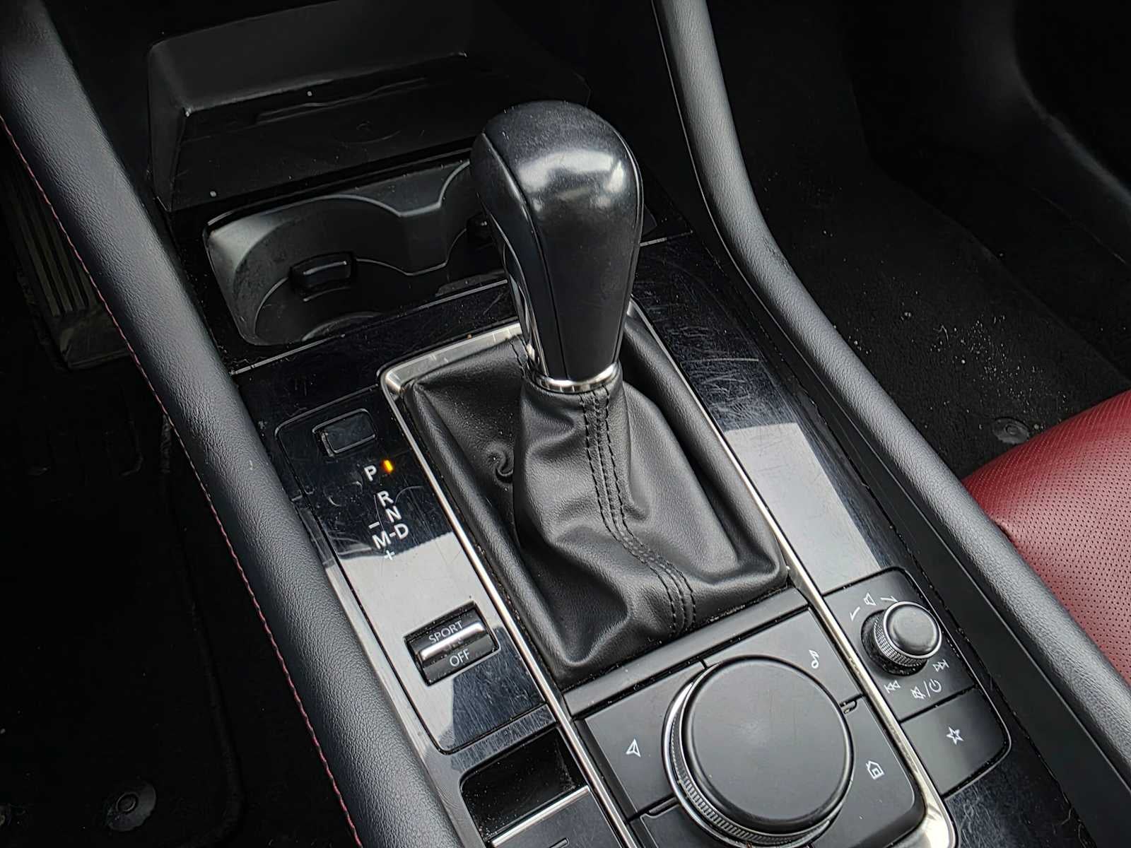 2024 Mazda Mazda3 Sedan 2.5 S Carbon Edition