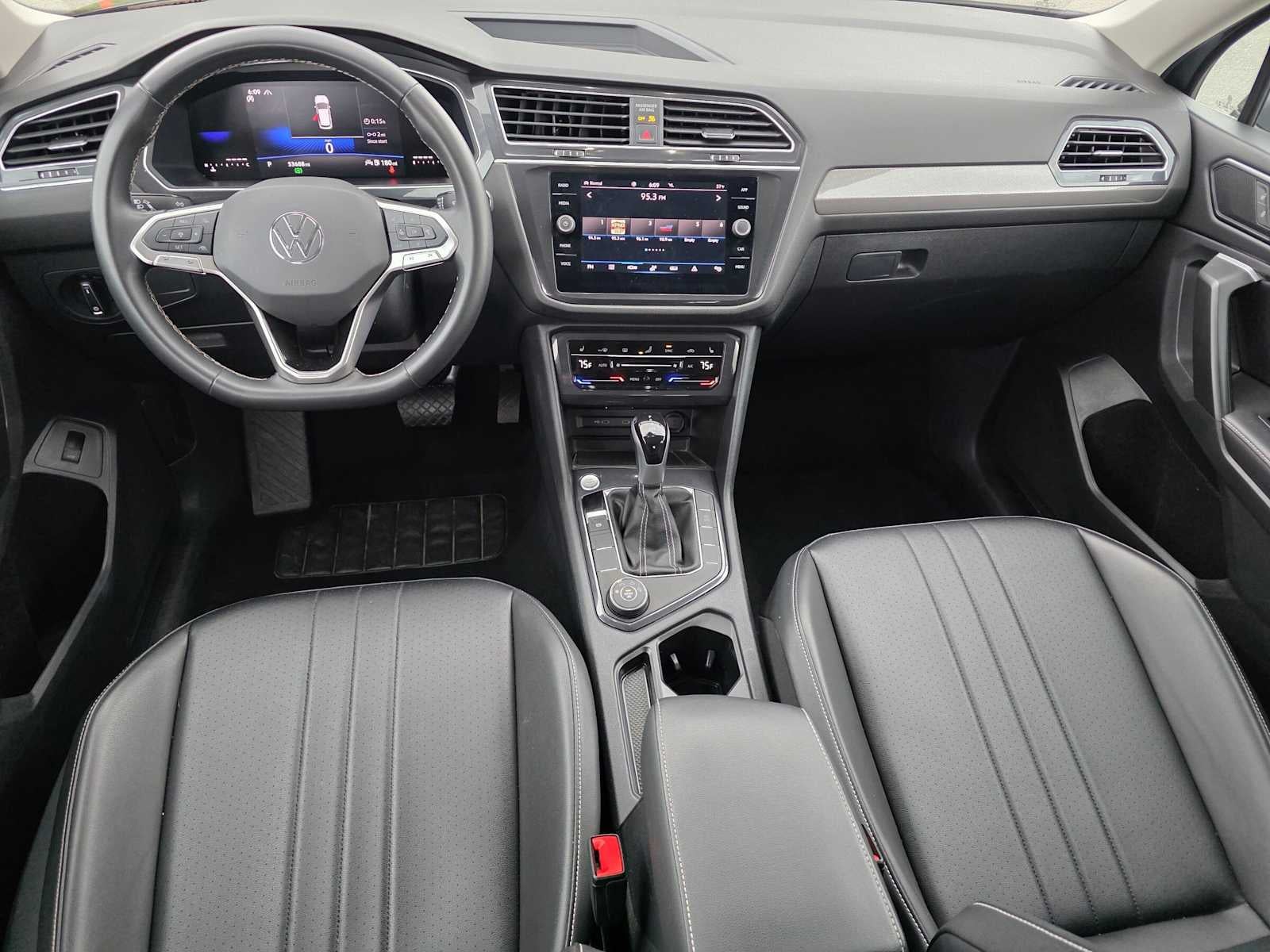 2024 Volkswagen Tiguan SE