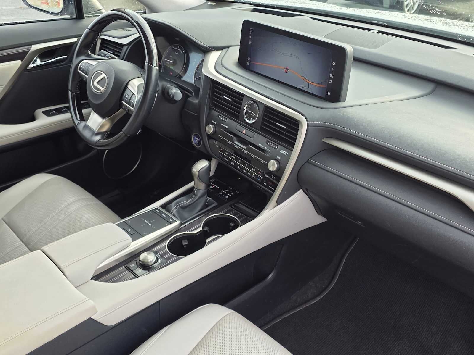 2022 Lexus RX 450hL Luxury