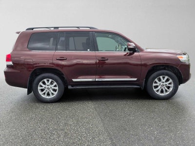 2016 Toyota Land Cruiser Base