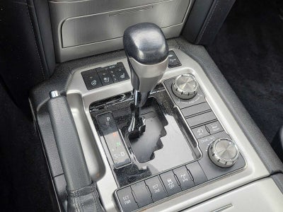 2016 Toyota Land Cruiser Base