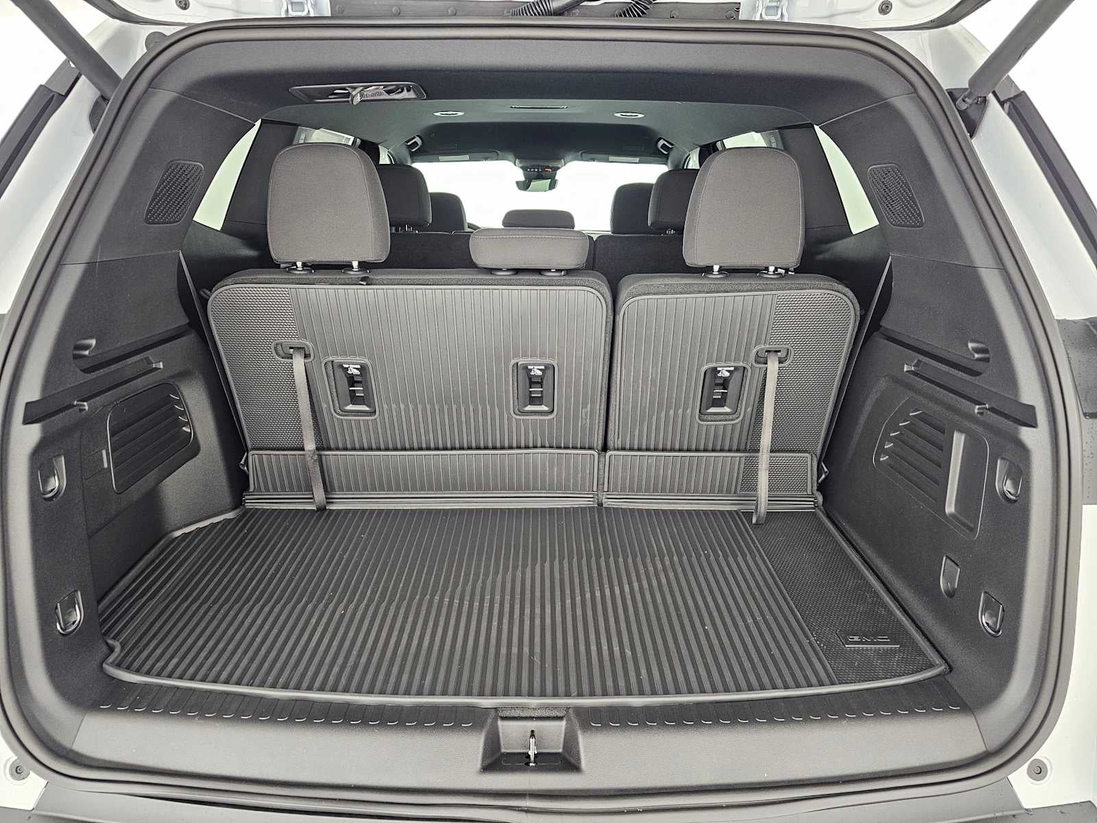 2026 GMC Acadia FWD Elevation