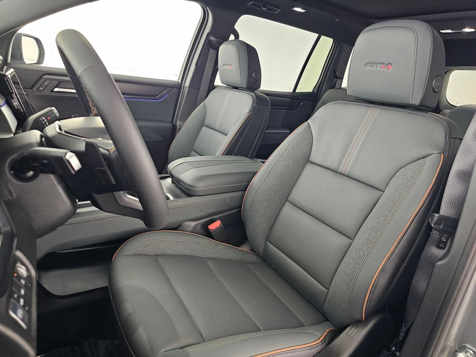 2026 GMC Acadia AWD AT4