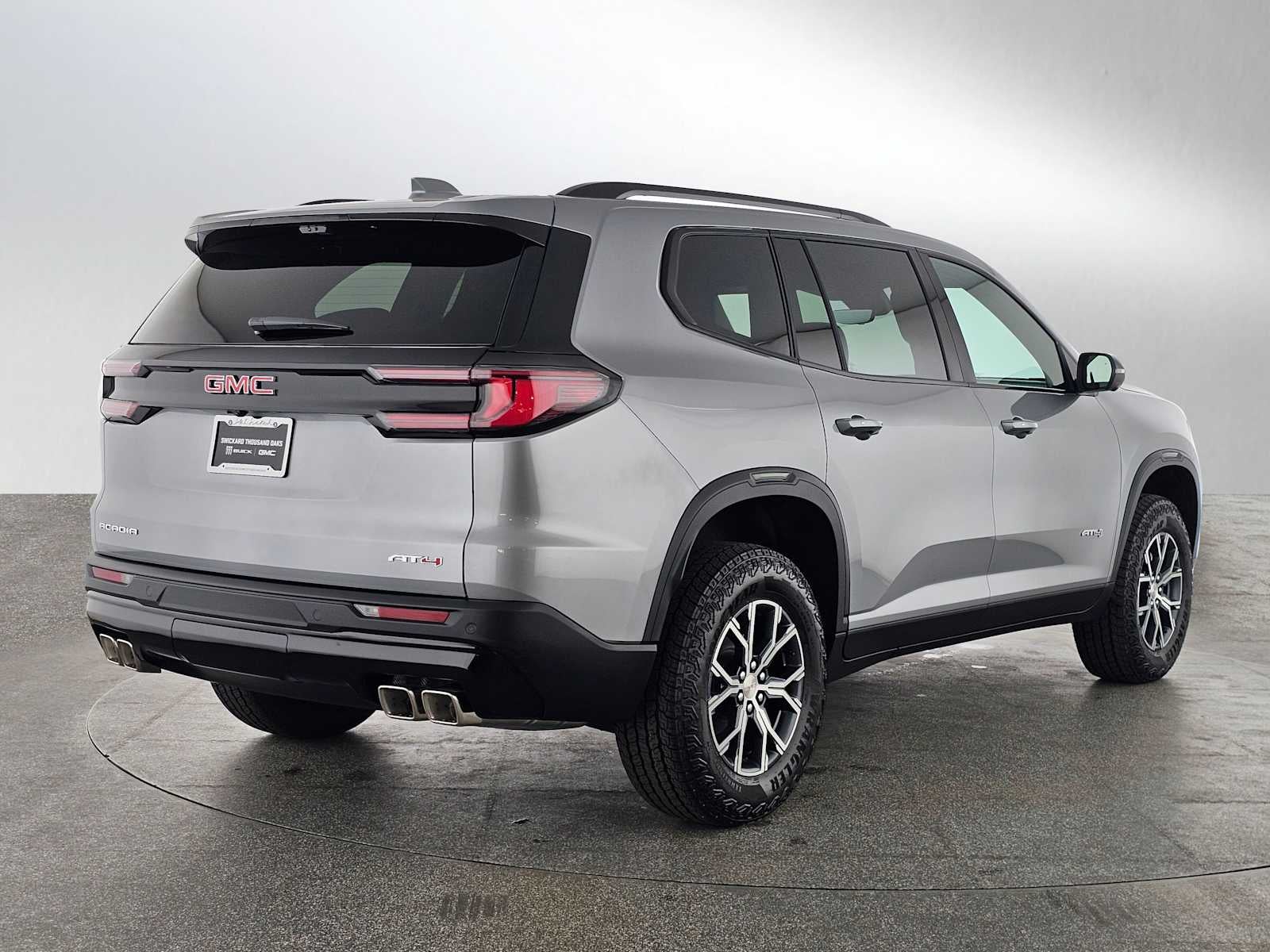 2026 GMC Acadia AWD AT4