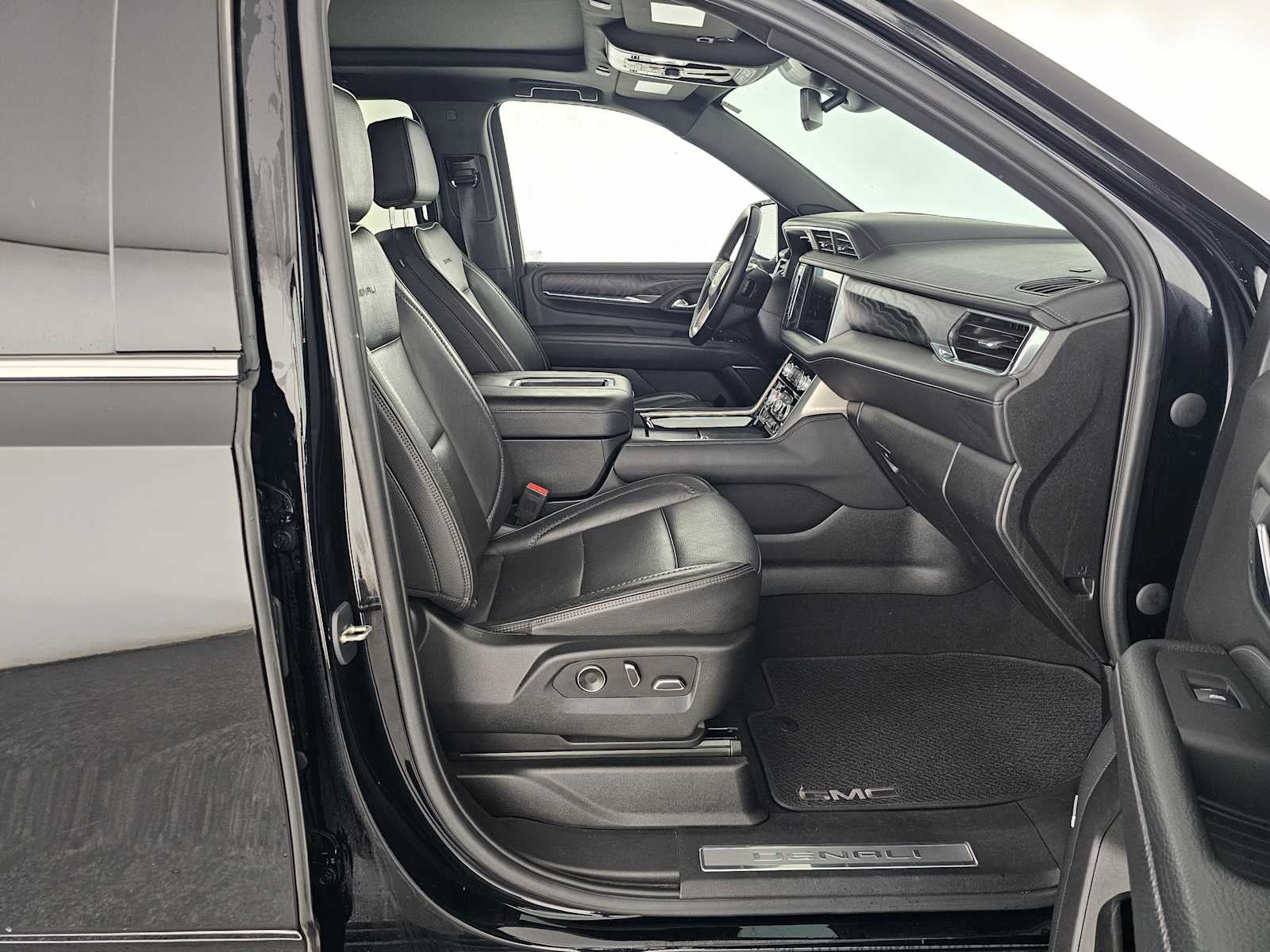 2023 GMC Yukon Denali Denali