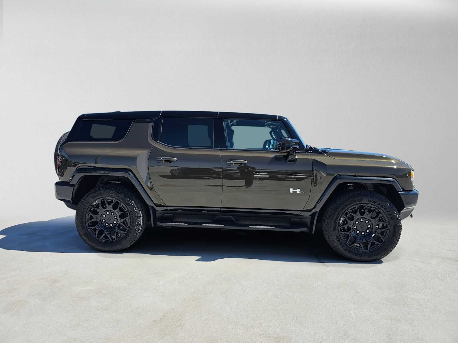 2026 GMC HUMMER EV SUV 2X
