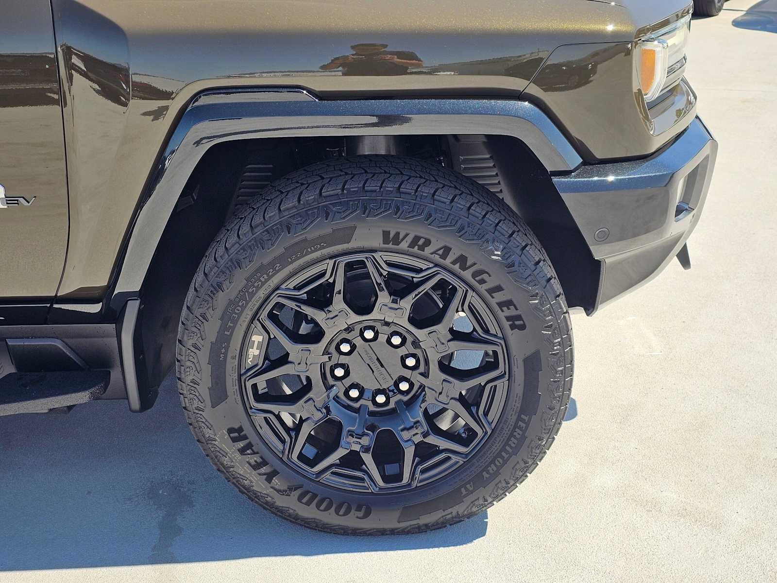 2026 GMC HUMMER EV SUV 2X