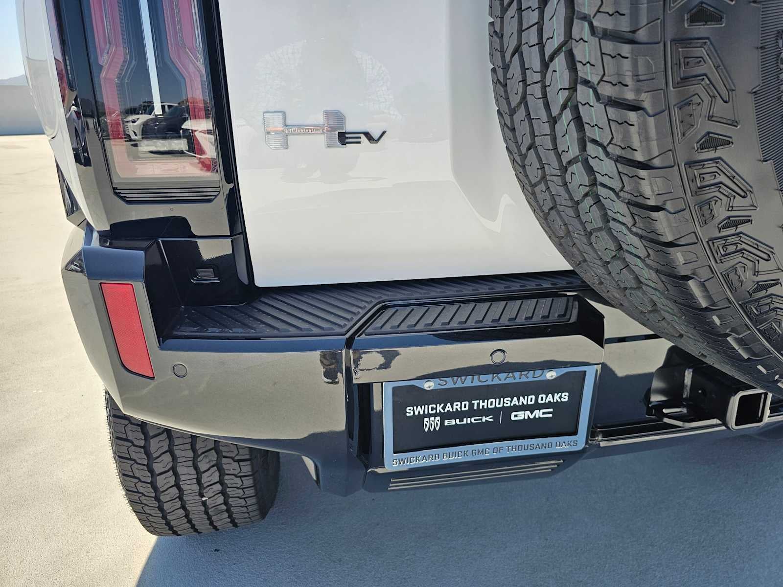 2026 GMC HUMMER EV SUV 2X