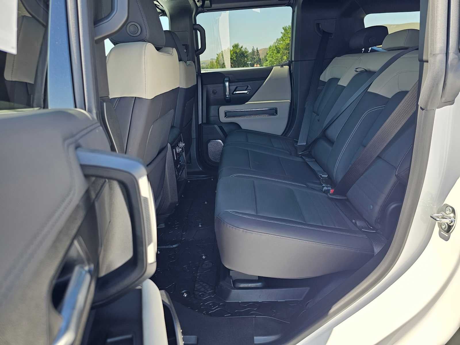 2026 GMC HUMMER EV SUV 2X