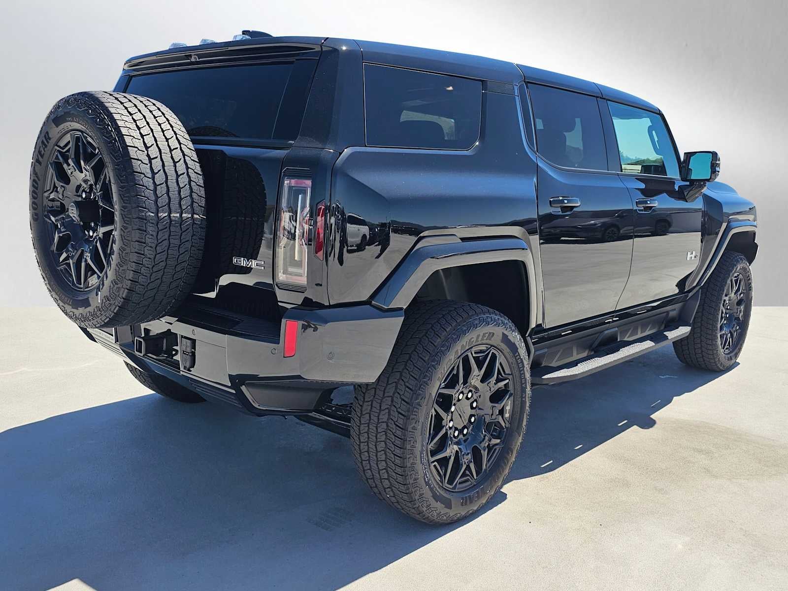 2026 GMC HUMMER EV 2X
