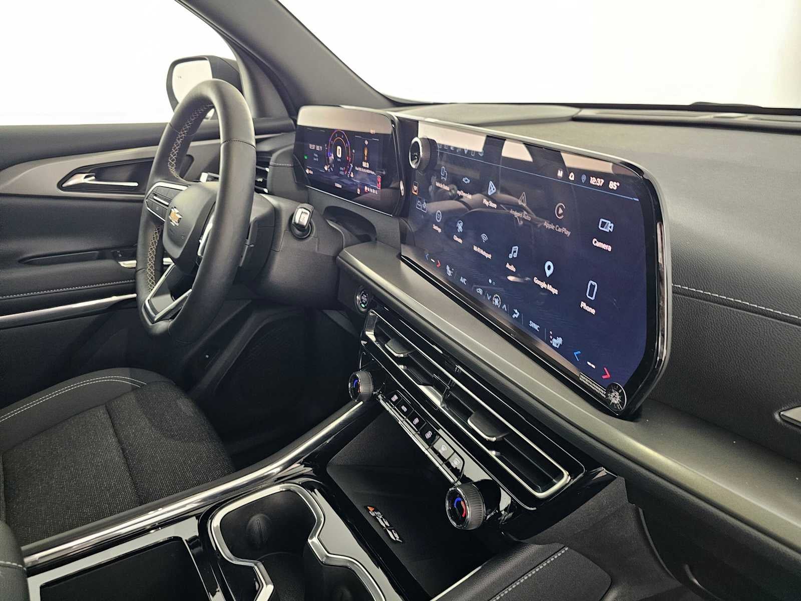 2025 Chevrolet Traverse FWD LT