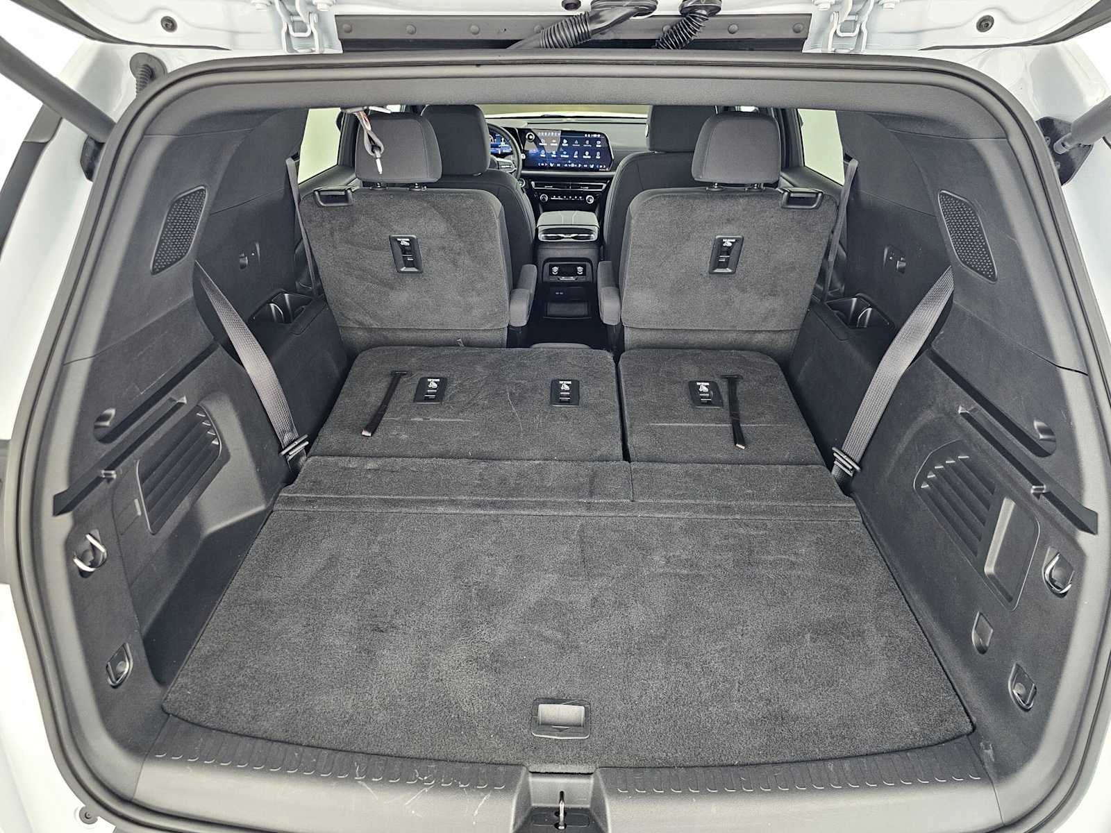 2025 Chevrolet Traverse FWD LT