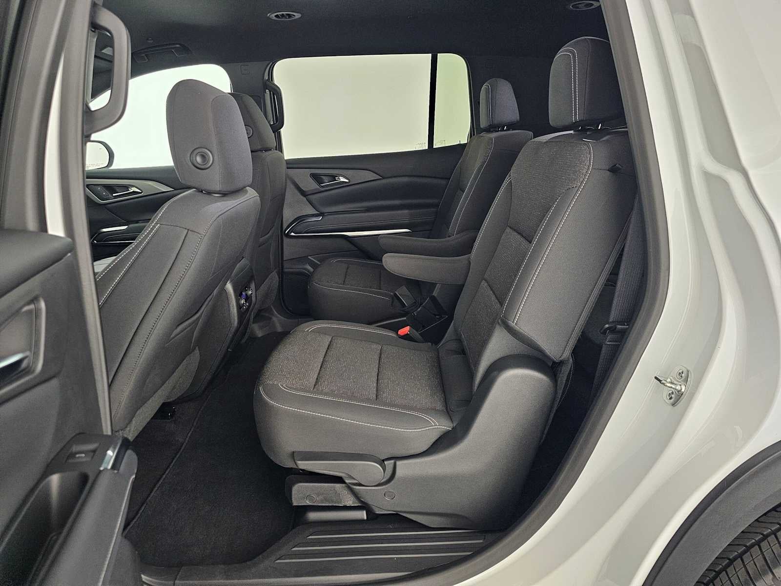2025 Chevrolet Traverse FWD LT