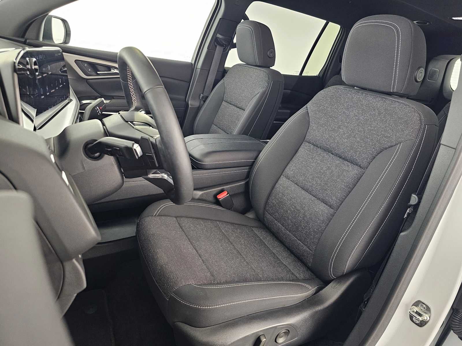 2025 Chevrolet Traverse FWD LT