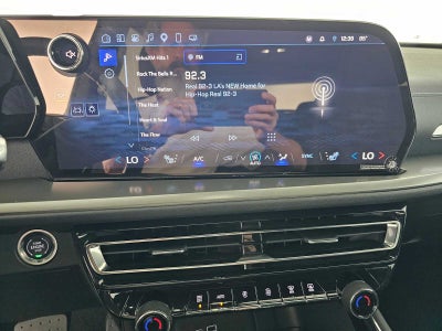 2025 Chevrolet Traverse FWD LT