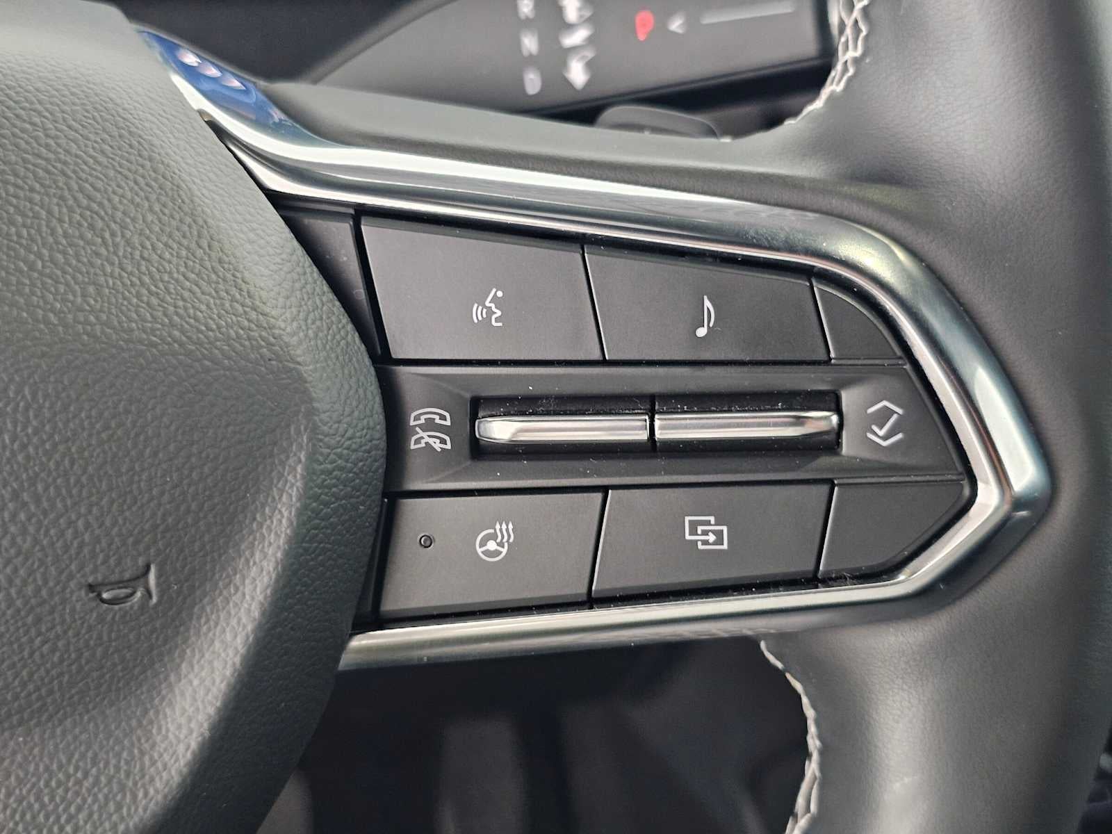 2025 Chevrolet Traverse FWD LT