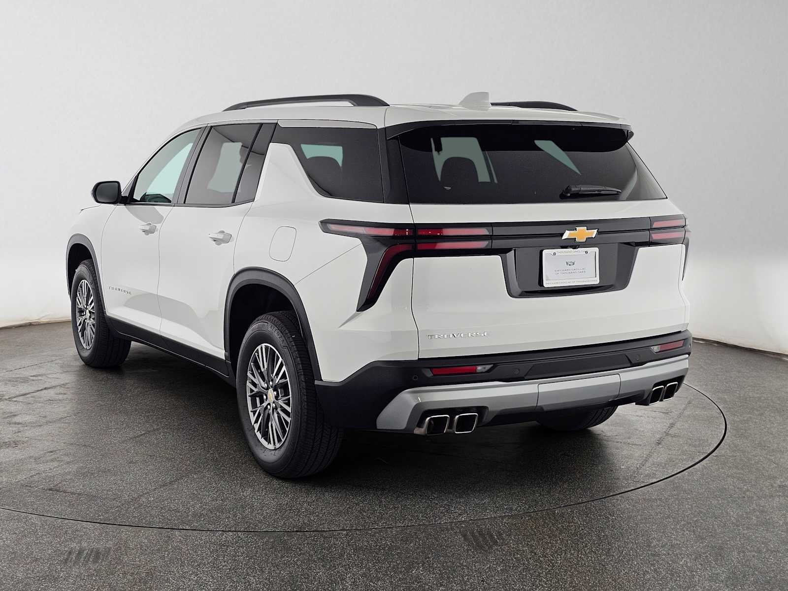 2025 Chevrolet Traverse FWD LT