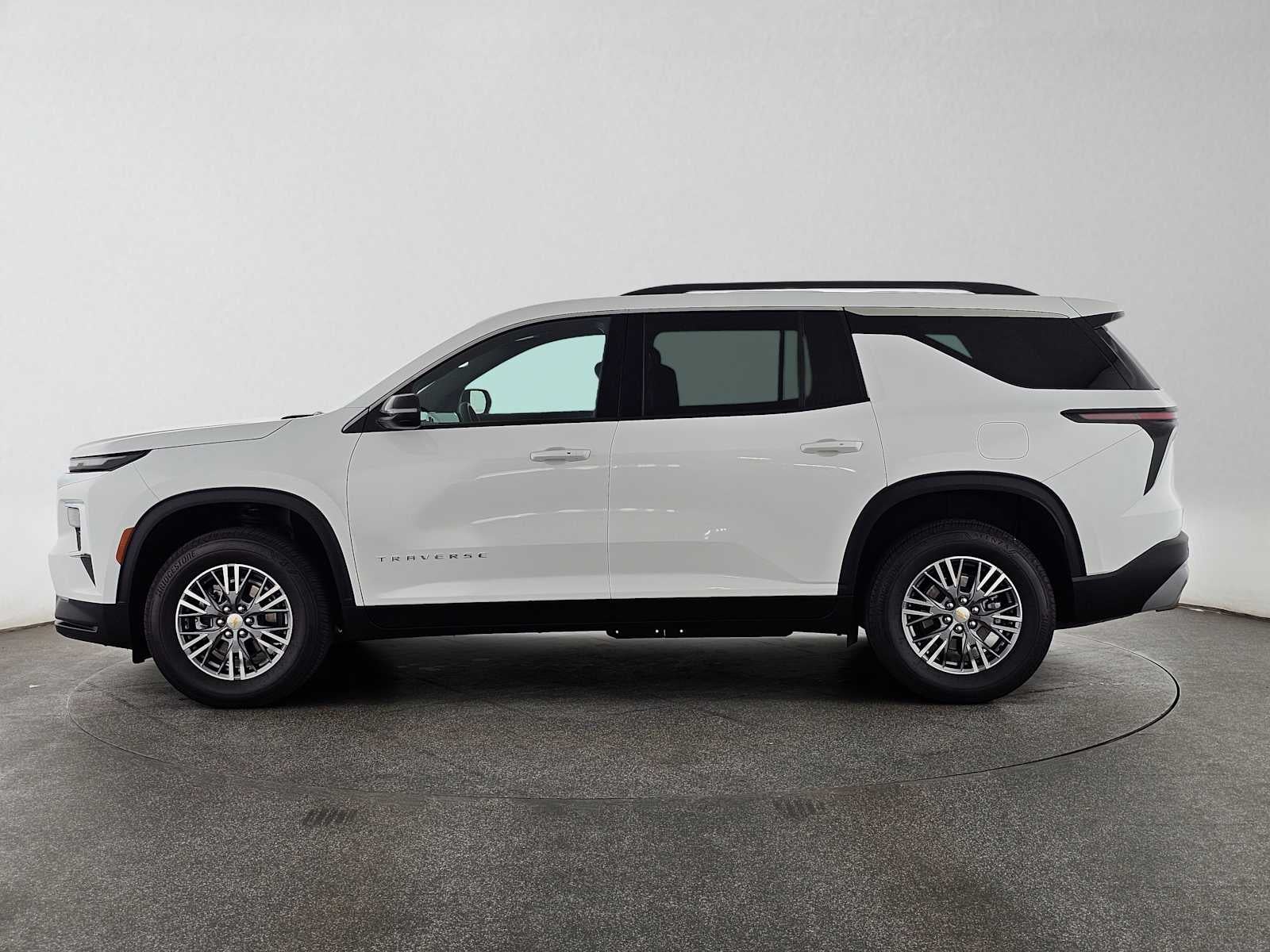 2025 Chevrolet Traverse FWD LT