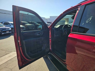 2024 Chevrolet Suburban RST