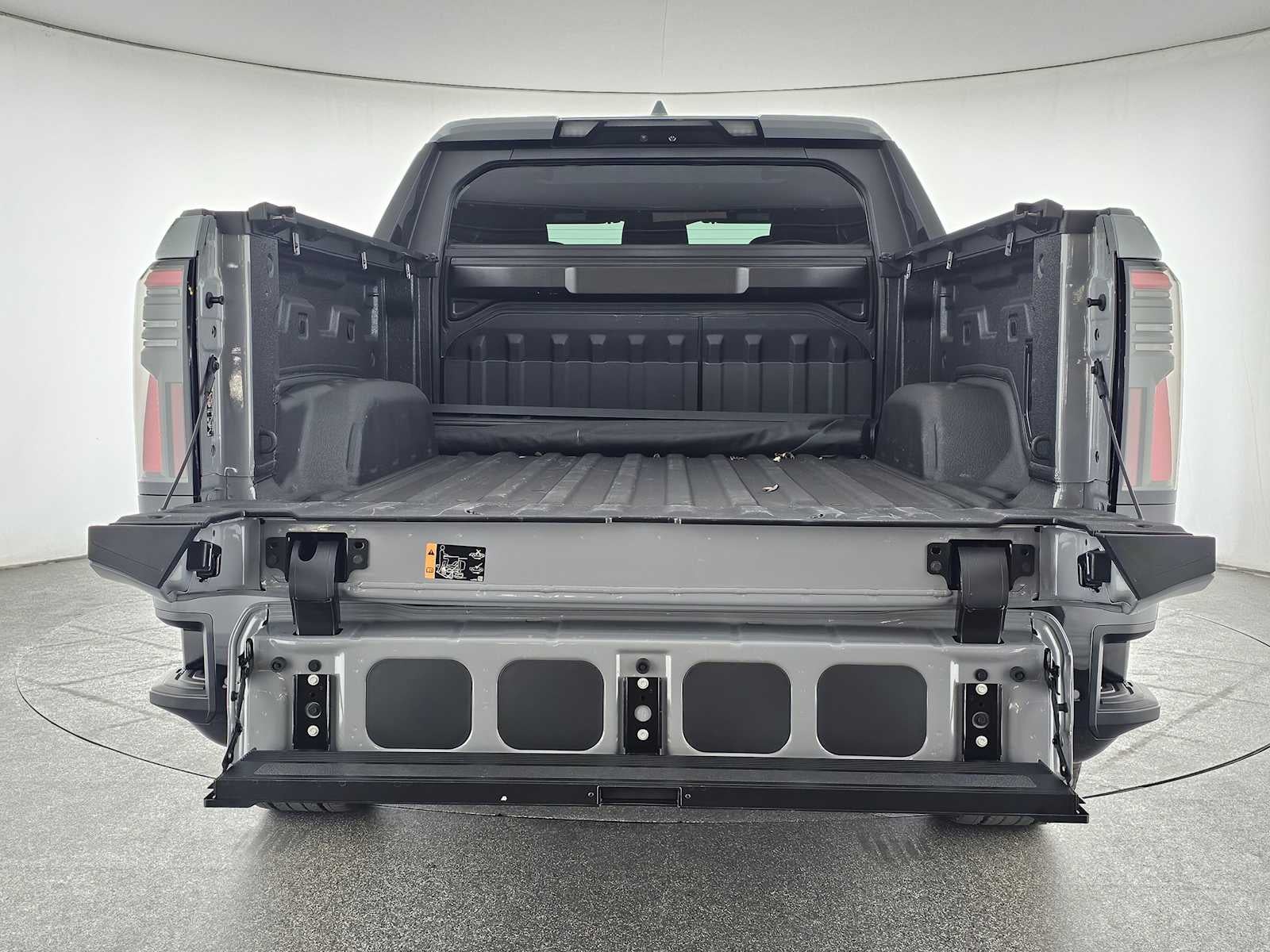 2024 GMC Sierra EV Denali Edition 1