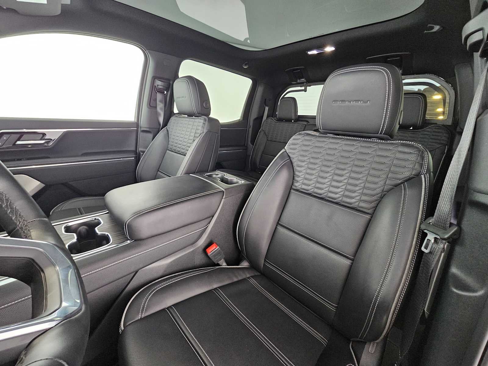 2024 GMC Sierra EV Denali Edition 1