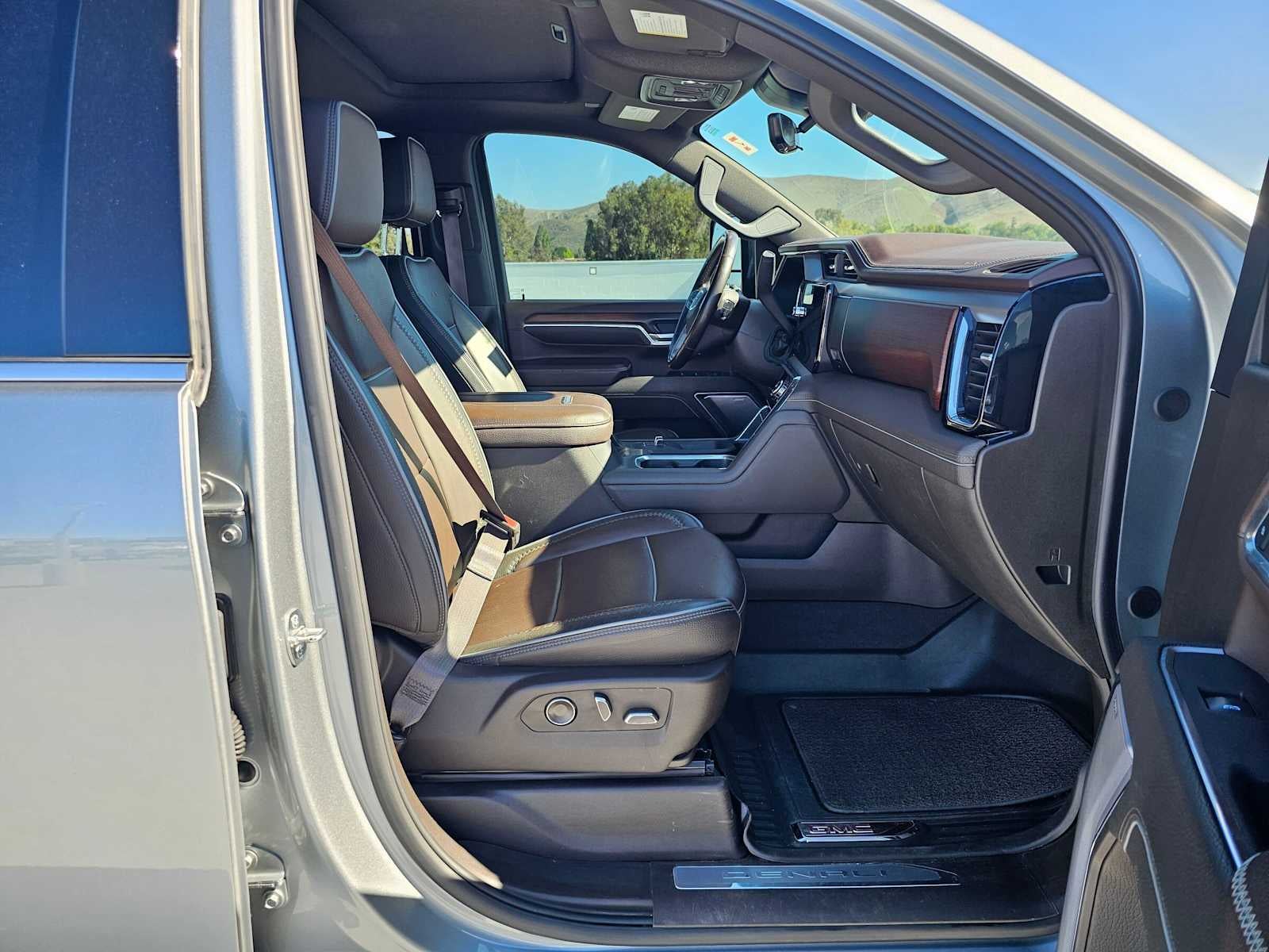 2024 GMC Sierra 3500HD Denali