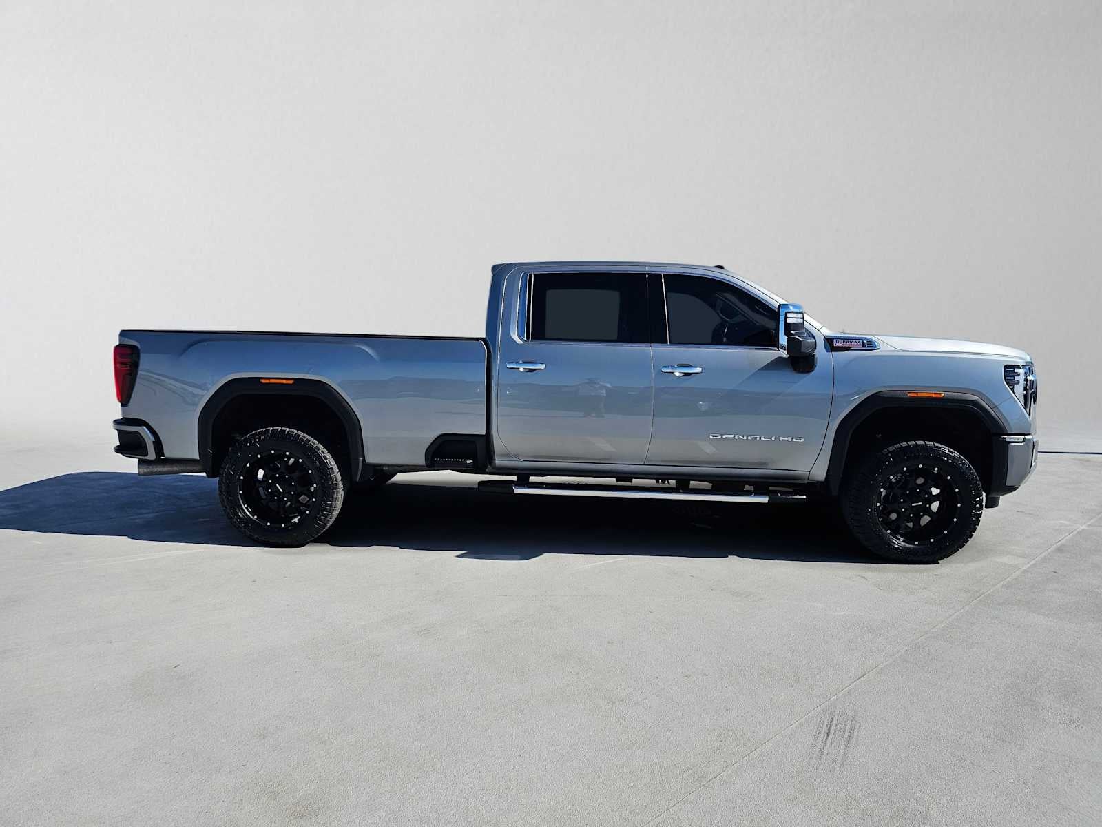 2024 GMC Sierra 3500HD Denali
