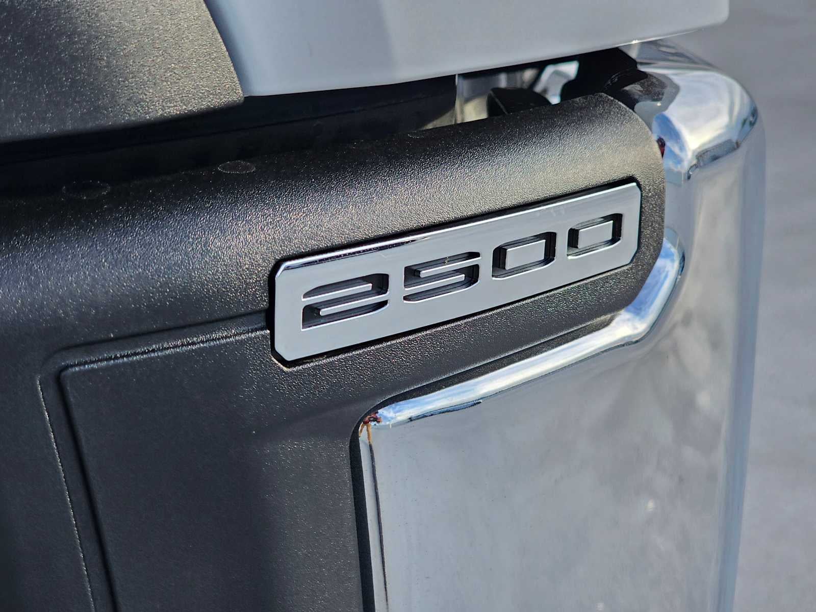 2026 GMC Sierra 2500HD SLT