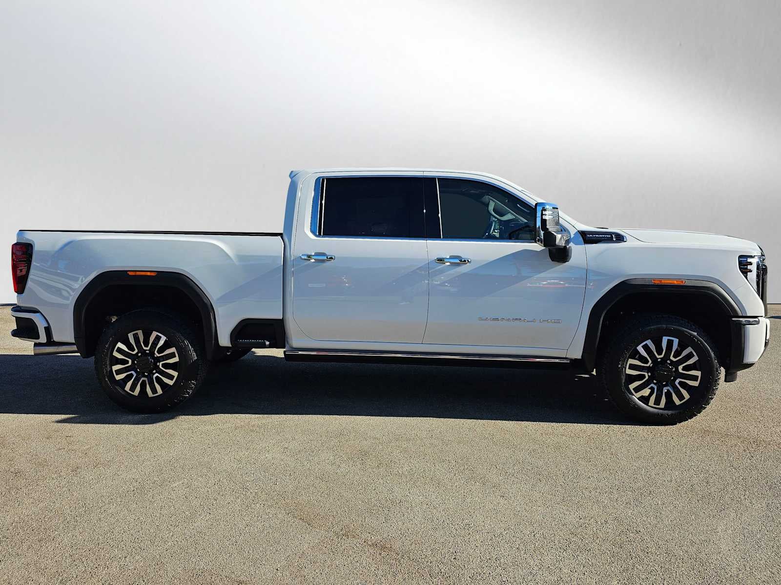 2025 GMC Sierra 2500HD Denali Ultimate