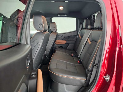 2025 GMC Canyon 4WD AT4