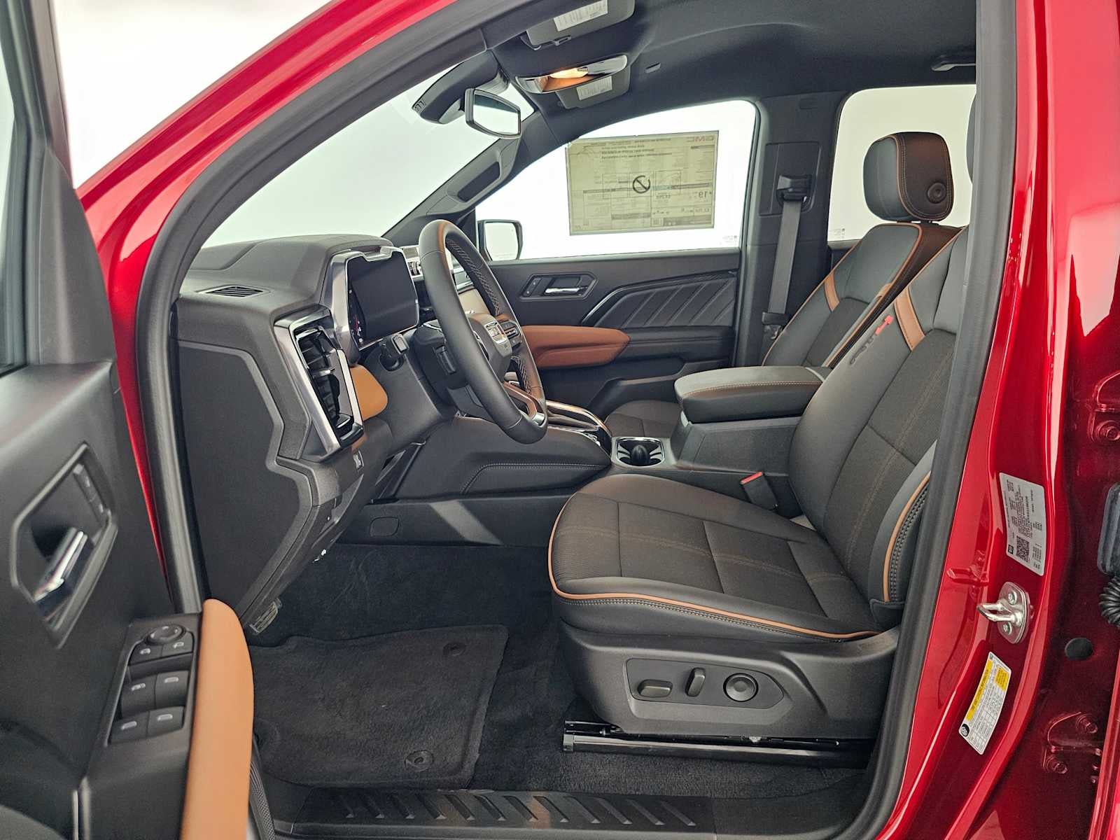 2025 GMC Canyon 4WD AT4