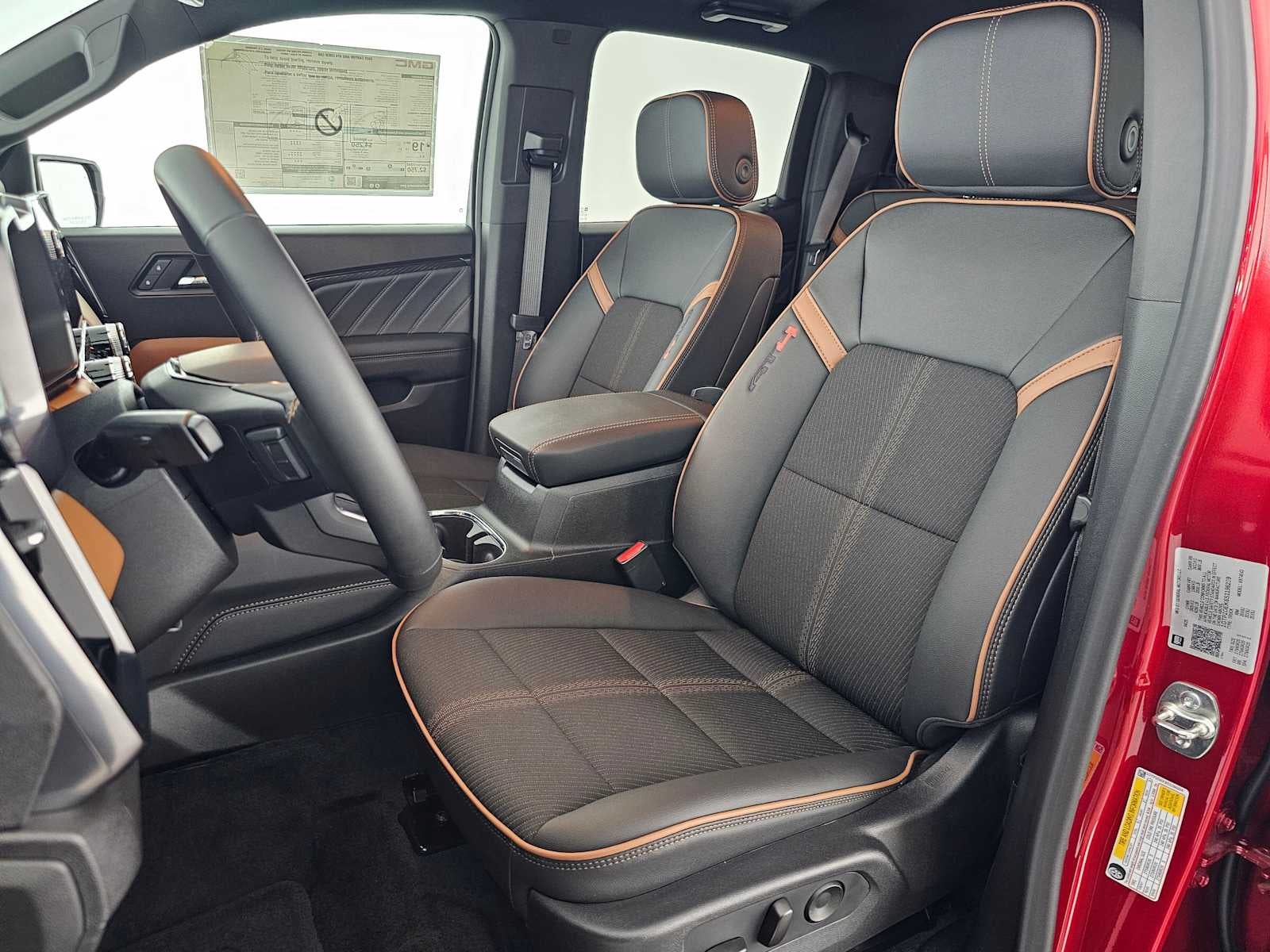 2025 GMC Canyon 4WD AT4