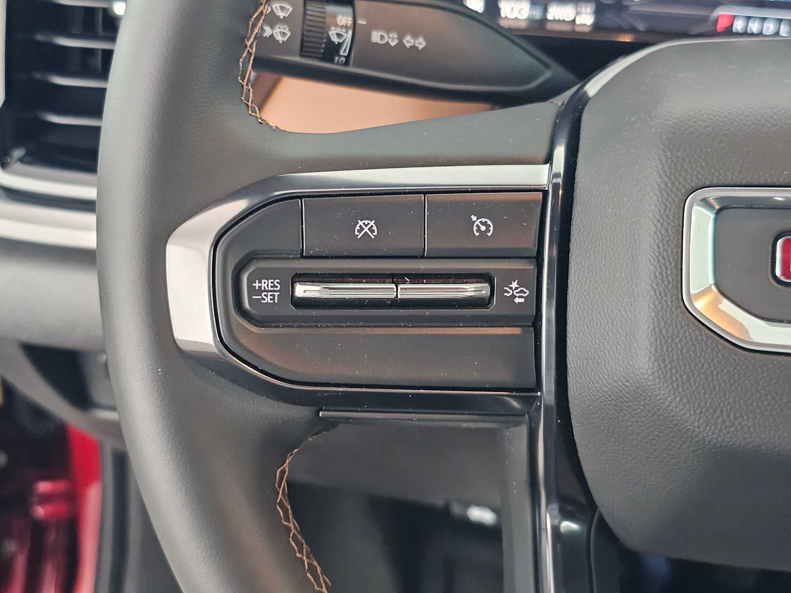 2025 GMC Canyon 4WD AT4