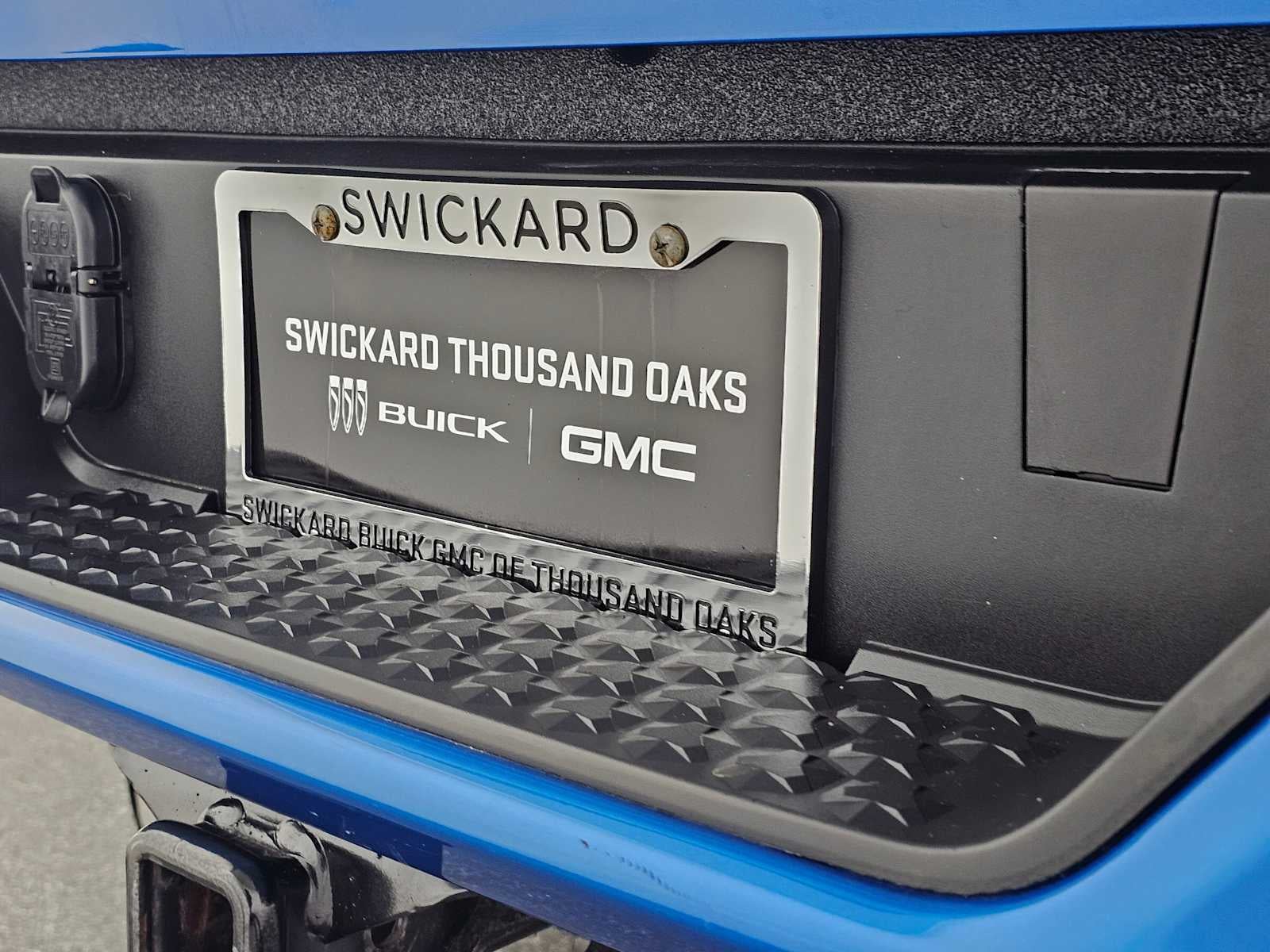 2023 GMC Canyon 4WD AT4